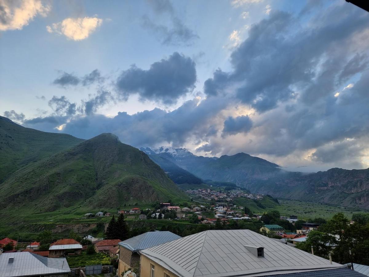 Hotel Sweet Night Kazbegi Ngoại thất bức ảnh