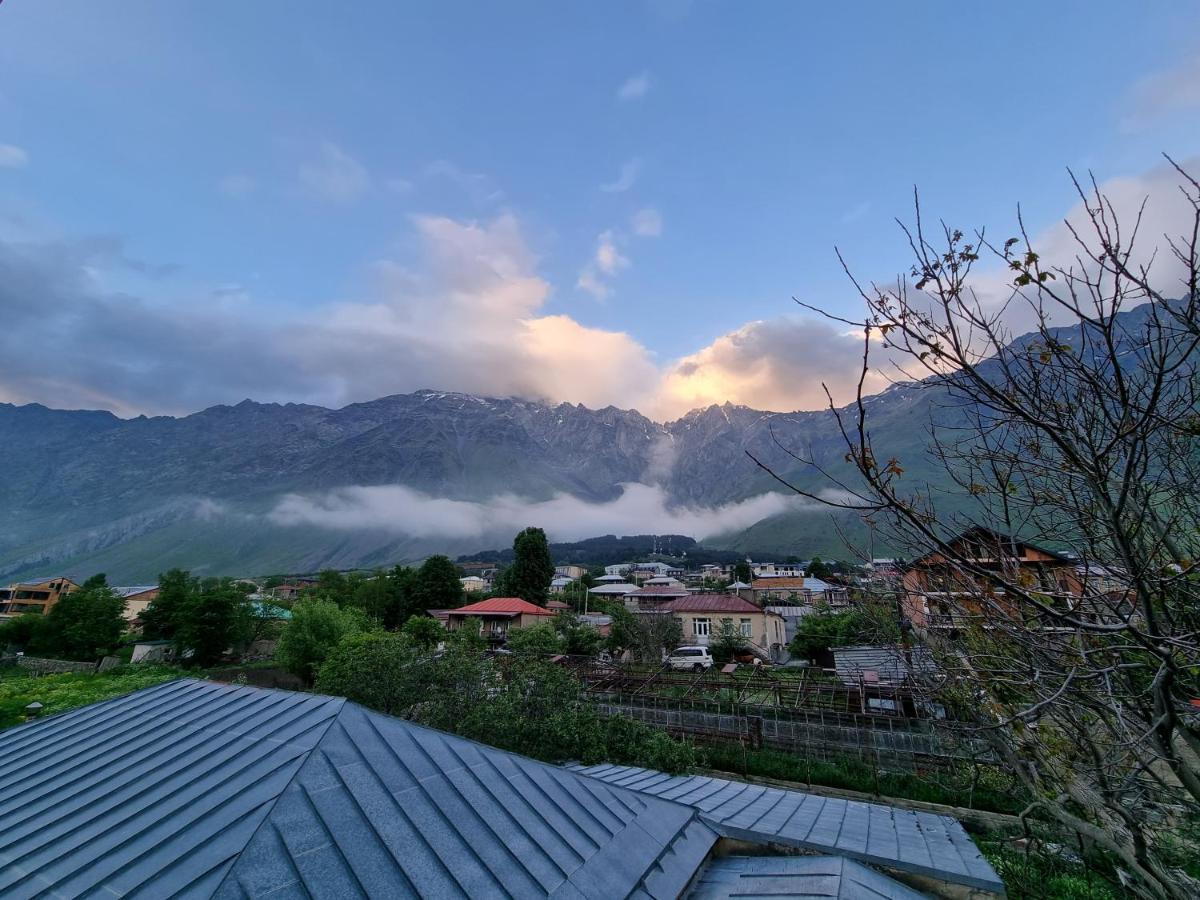 Hotel Sweet Night Kazbegi Ngoại thất bức ảnh