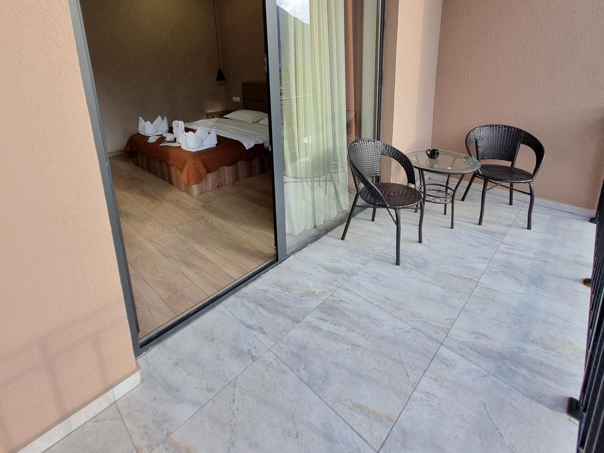 Hotel Sweet Night Kazbegi Ngoại thất bức ảnh