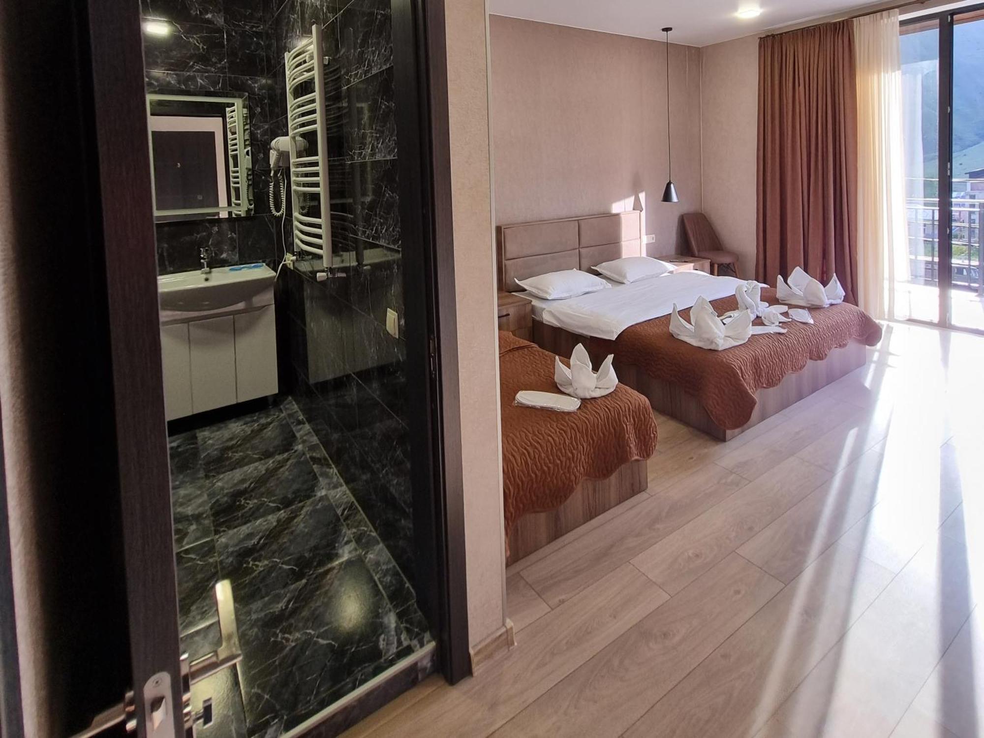 Hotel Sweet Night Kazbegi Phòng bức ảnh
